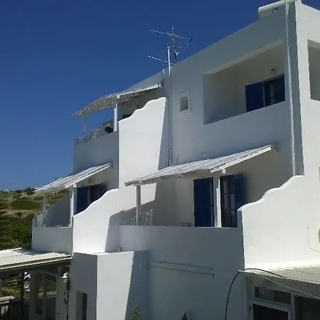 Kapetan Giannis Hotel Adamantas Exterior photo