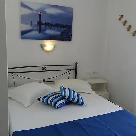 Kapetan Giannis Hotel Adamantas Exterior photo