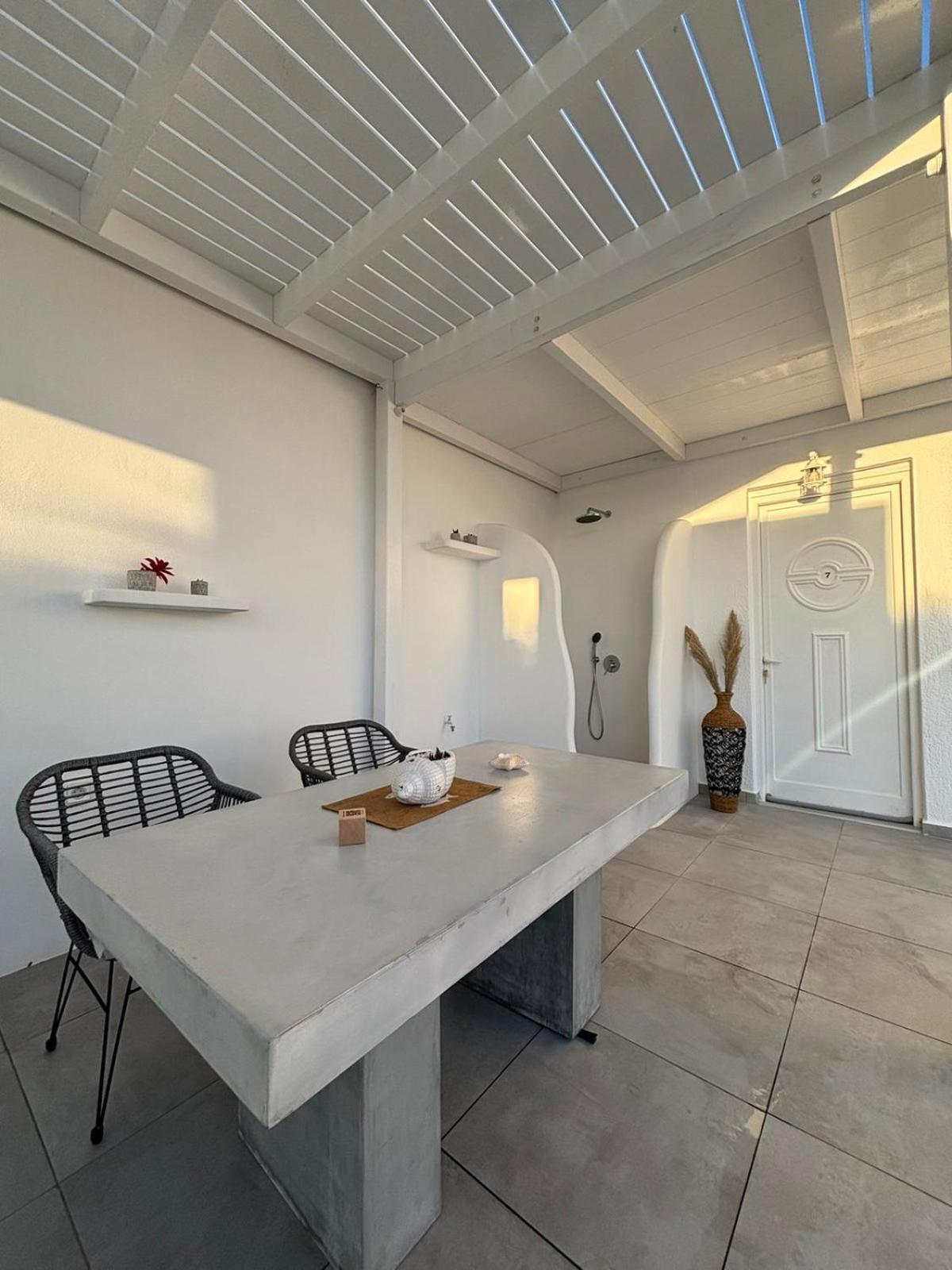 Kapetan Giannis Apartment Adamantas (Milos)